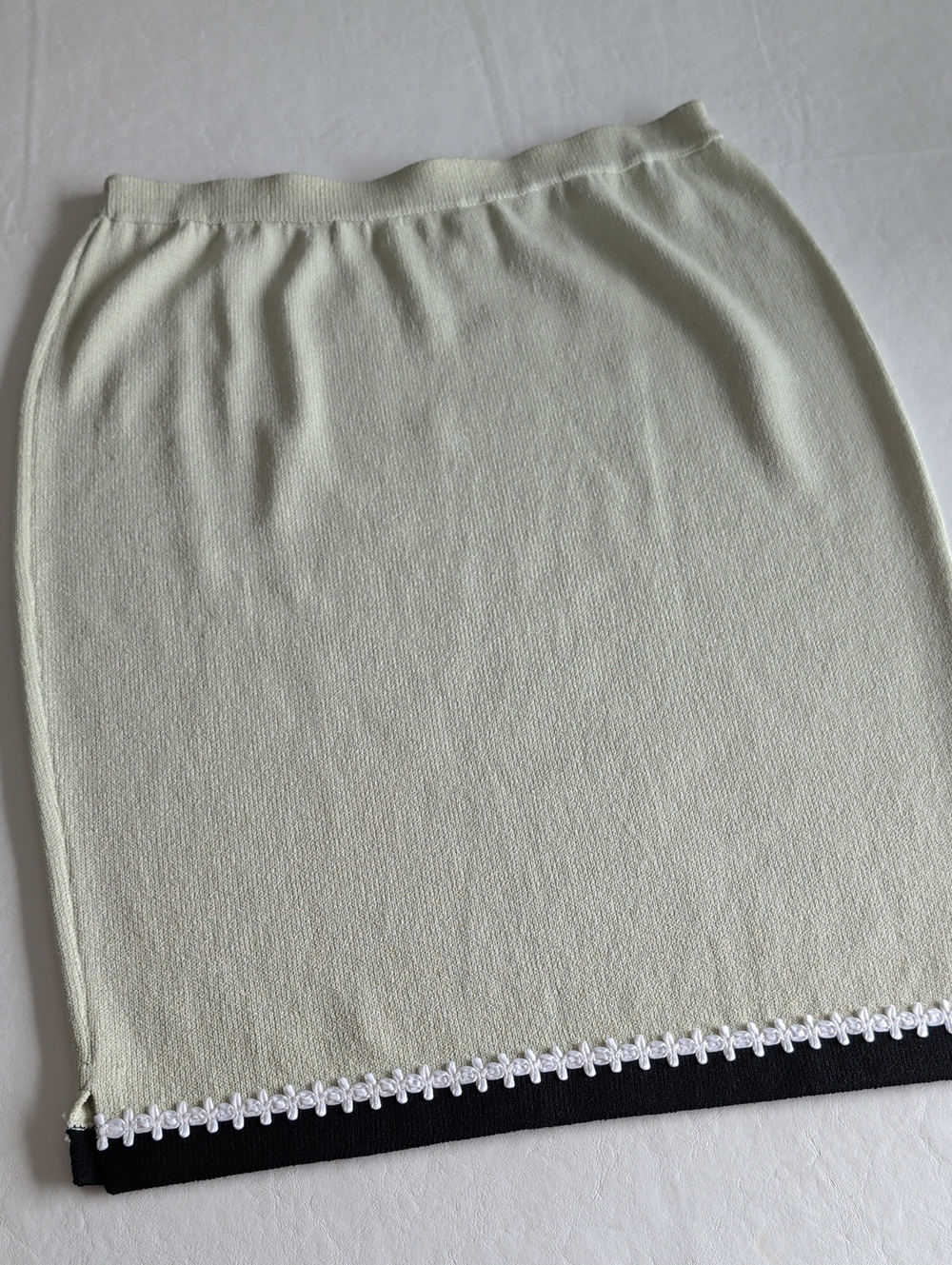 Vintage St John Collection Light Green Knit Pencil Skirt Women's Size 14